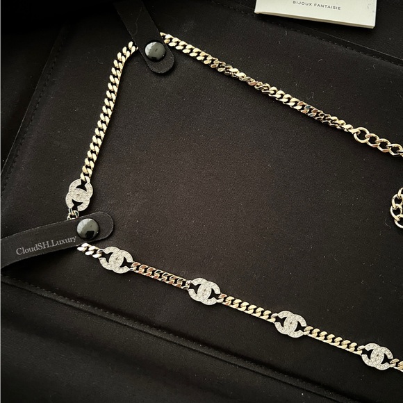 Auth Chanel 21A Crystal CC Logo Chain Belt w/ Gold Hardware - Picture 2 of 11